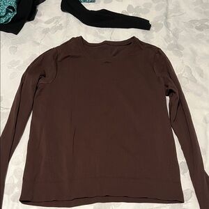 Athleta long sleeve workout top